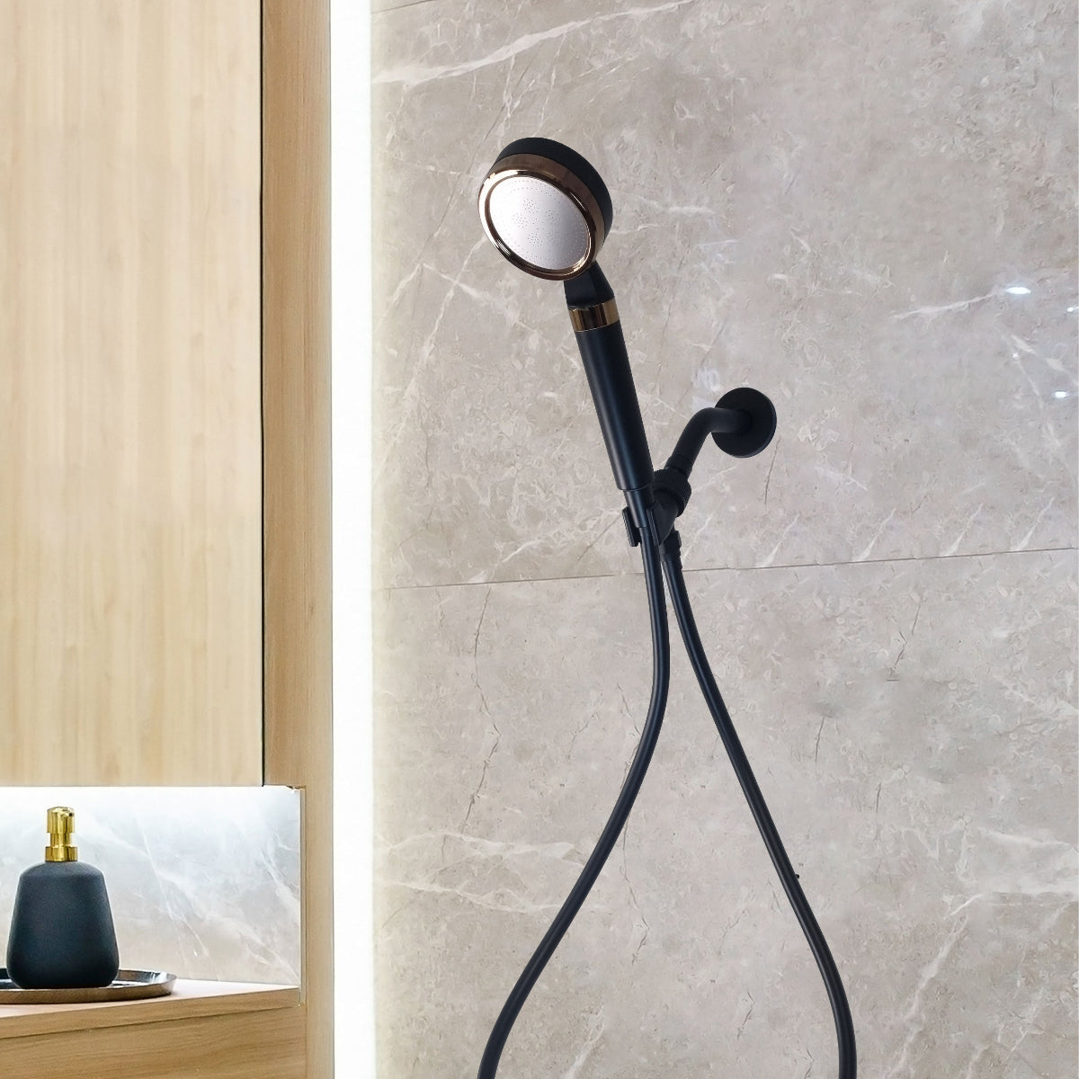 MineralStream™ BLACK - مجموعة أساسيات الاستحمام بفيتامين C
