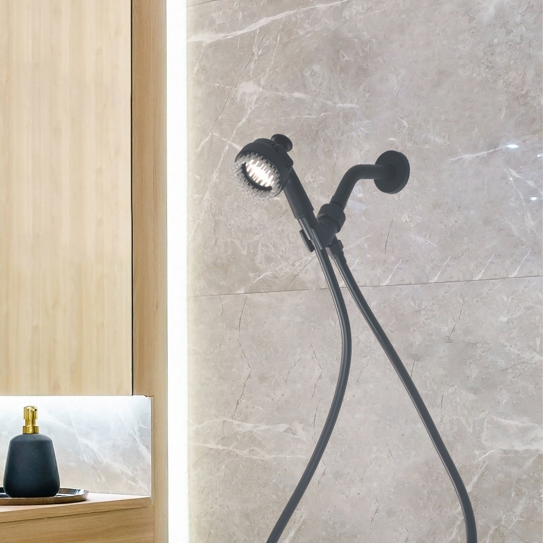 طقم أساسيات الدش لرأس الدش للكلاب